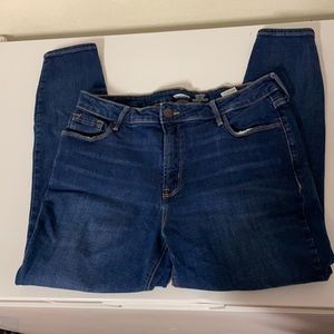 Old Navy Rockstar Super Skinny High Rise Jeans